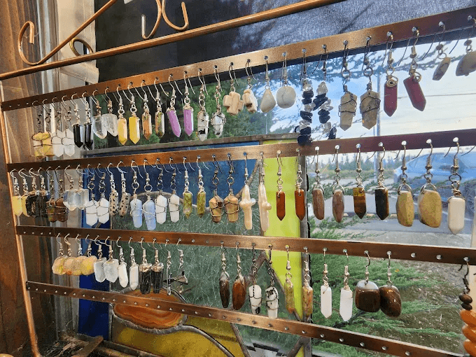 C&H Family Jewels Rock and Lapidary